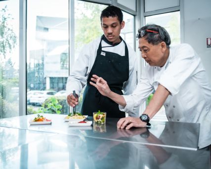 ESAT Atelier du Château,  Livraison de plateaux repas en Île-de-France